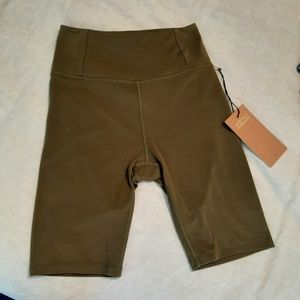 NWT Girlfriend Collective high-rise bike shorts